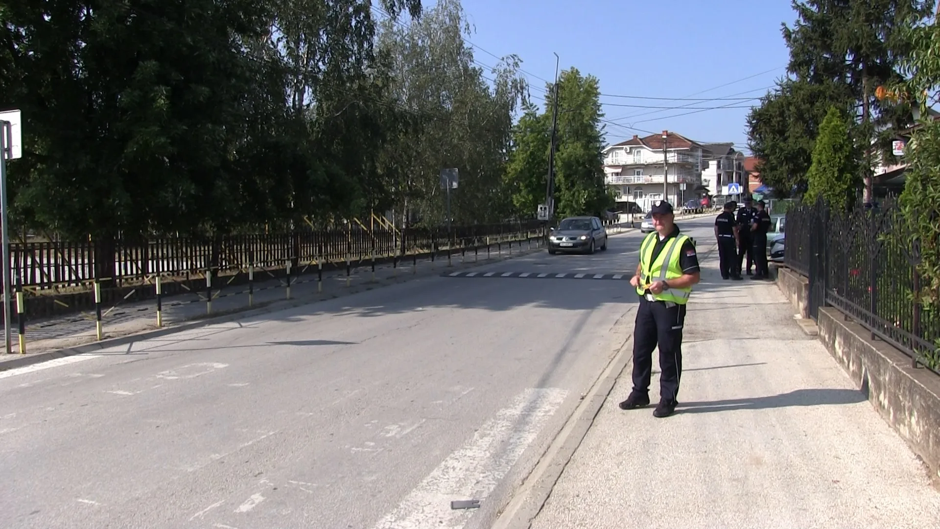 Mup Apeluje Na Voza E Da Smanje Brzinu U Zonama Pe A Kih Prelaza I