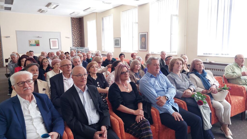 Zlatna godišnjica mature vranjskih gimnazijalaca 2 1000039091
