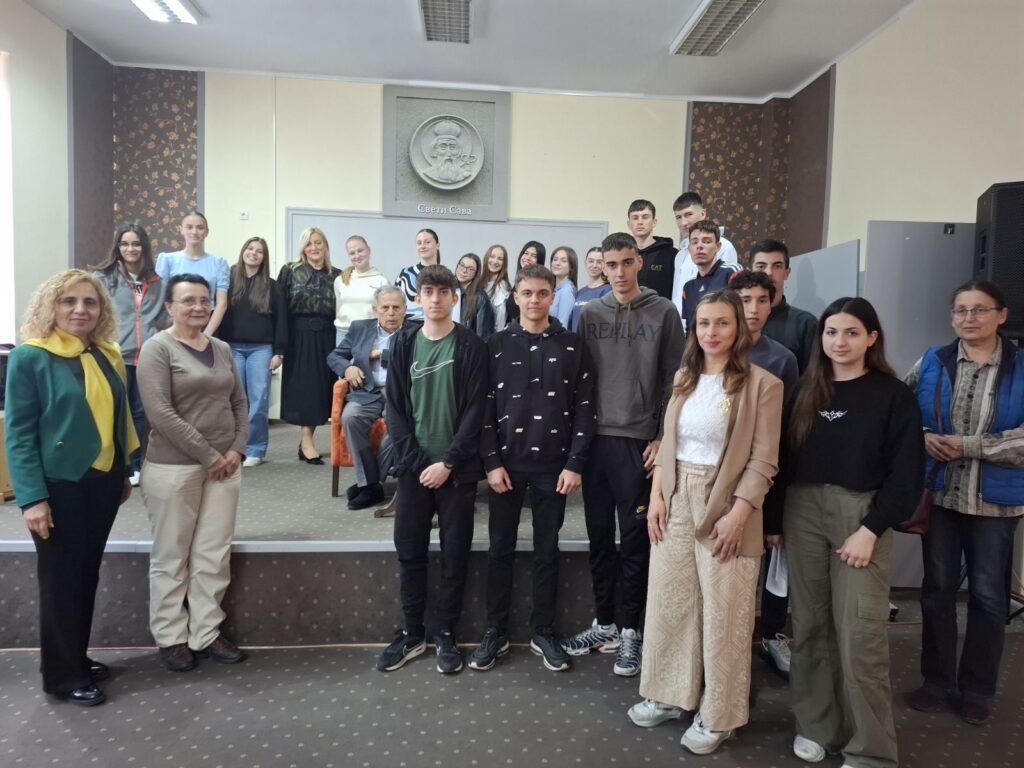Promocija romana "Suvišni ljudi" Živorada Simića u Vranjskoj gimnaziji 3 1000039920