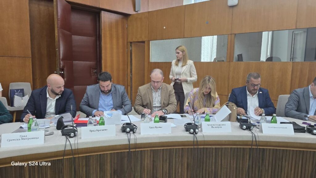 Predstavnici grada Vranja potpisali ugovor o unapređenju veština i kompetencije mladih u oblasti programiranja 3 13913 36tWzj4iS9Nj 1200