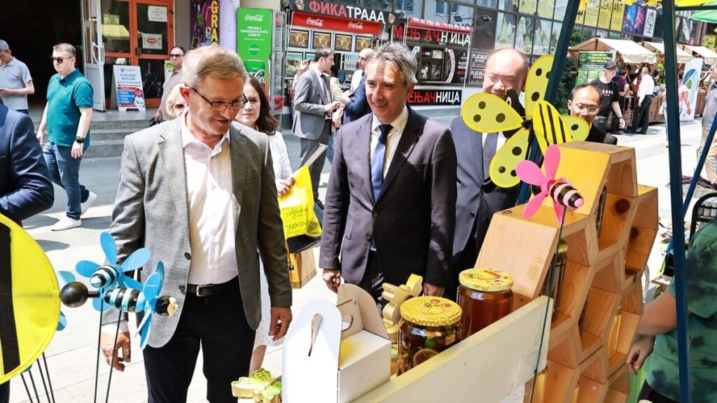 Otvoren 6. Međunarodni sajam lekovitog, začinskog, ukrasnog bilja, pčelinjih proizvoda i gljiva ,,Balkan eco fair“ 4 13930 fyOIkB0ypc3c 1200
