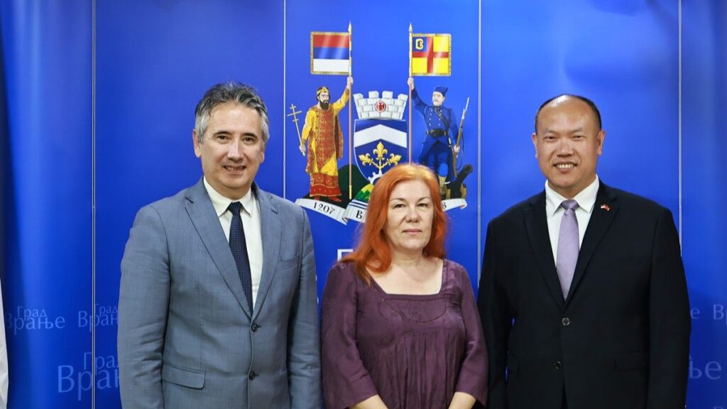Priređen prijem za dr Marinu Soković, pomoćnicu ministra nauke i Zhijy Hua, šefa za nauku u ambasadi Narodne Republike Kine 3 13932 NgkzTp8FxWaX 1200