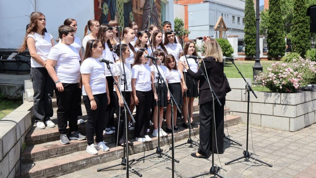 Vranje obeležilo gradsku slavu - "Duhovski ponedeljak" 22 13933 5edZJDOsAPas 1200