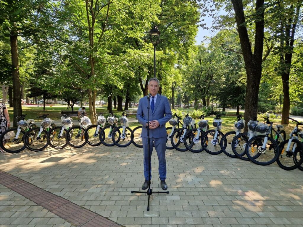 Dodeljene nagrade đacima generacije 2 13966 7Wolr6KNza6Z 1200