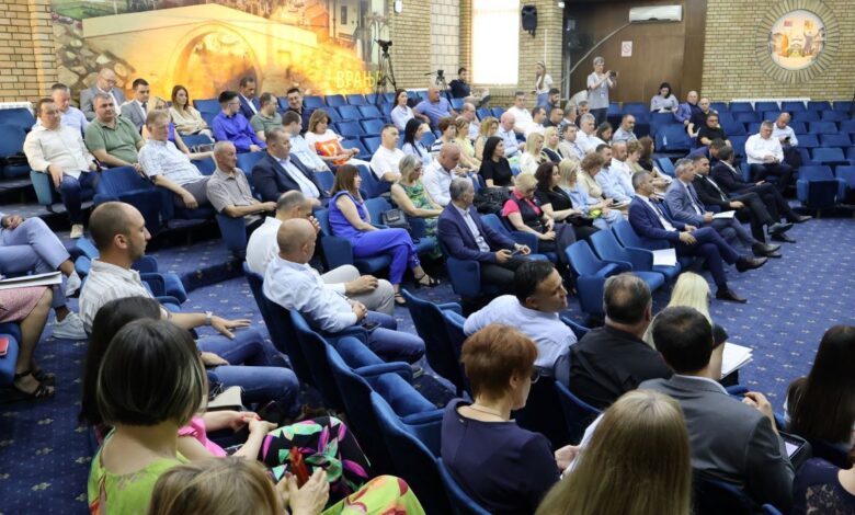 Odbornici usvojili Odluku o završnom računu budžeta grada Vranja za 2024. godinu 1 13969 RsZqij3NeY4n 1200