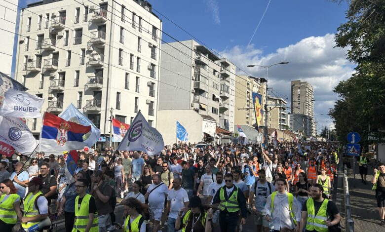 Studenti i građani dolaze na Slaviju, počinje protest " Vidimo se na Vidovdan" 1 1751124966 IMG 0484