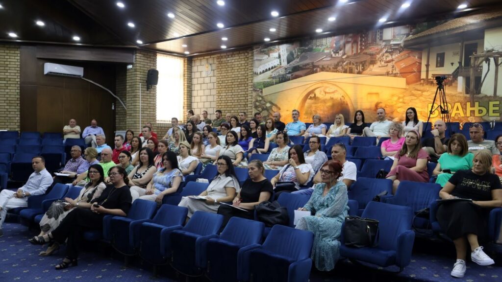Održano predavanje o promociji zdravlja i prevenciji zaraznih bolesti 3 14003 88rlosA2bHBX 1200