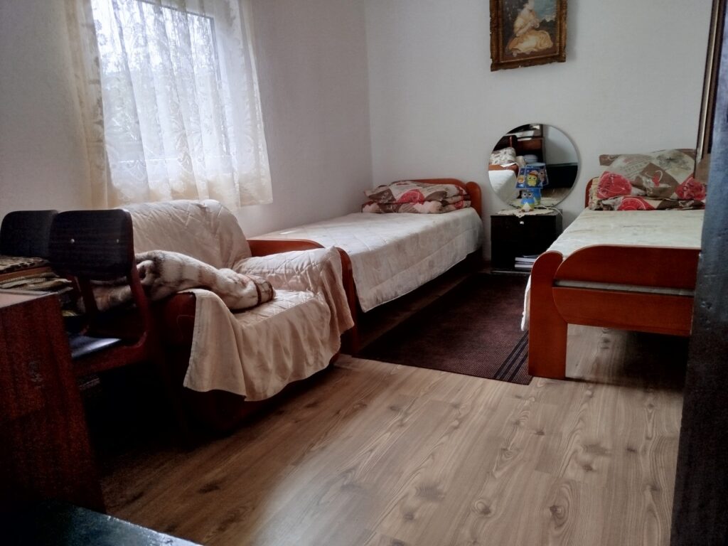 Etno selo u Trgovištu ne zaslužuje katanac 6 t5 dvokrevetna soba