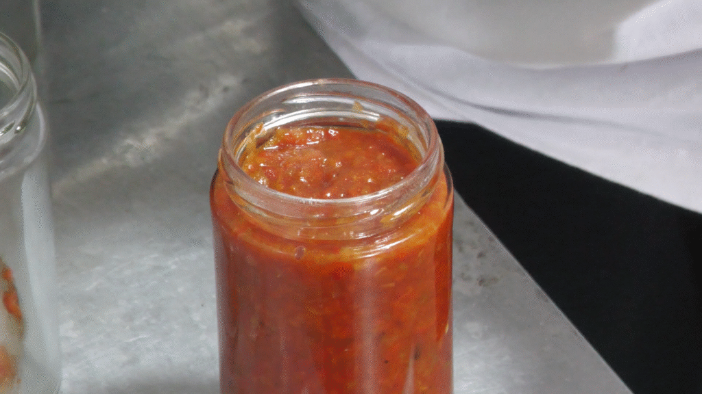 Sezona zimnice u punom jeku - miris pečenih paprika osvaja Vranje 4 00038.MTS snapshot 01.00.727