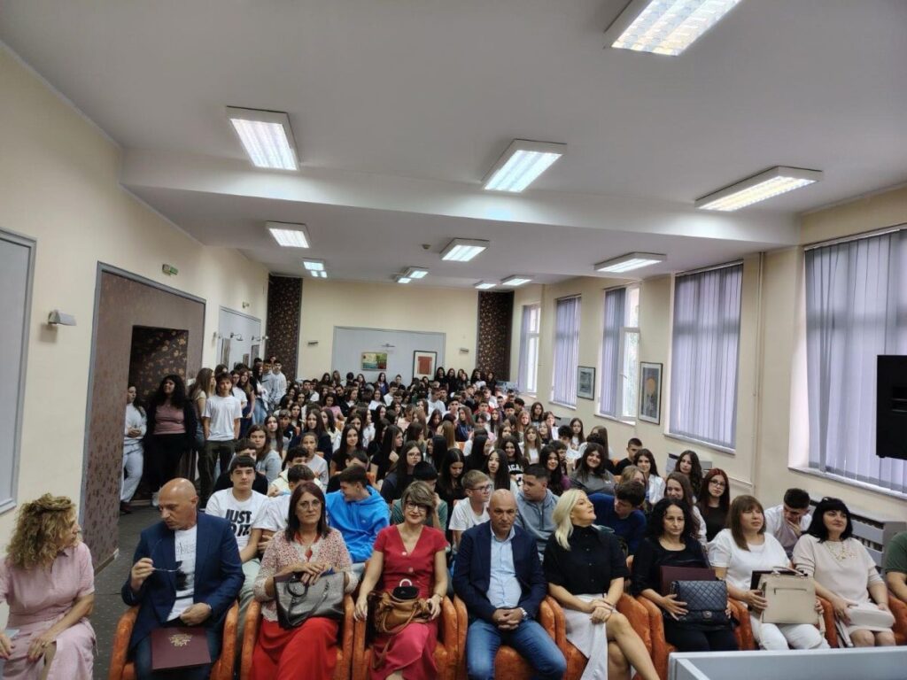 Počela nova školska godina 11 14062 cWjc7eD6kufk 1200