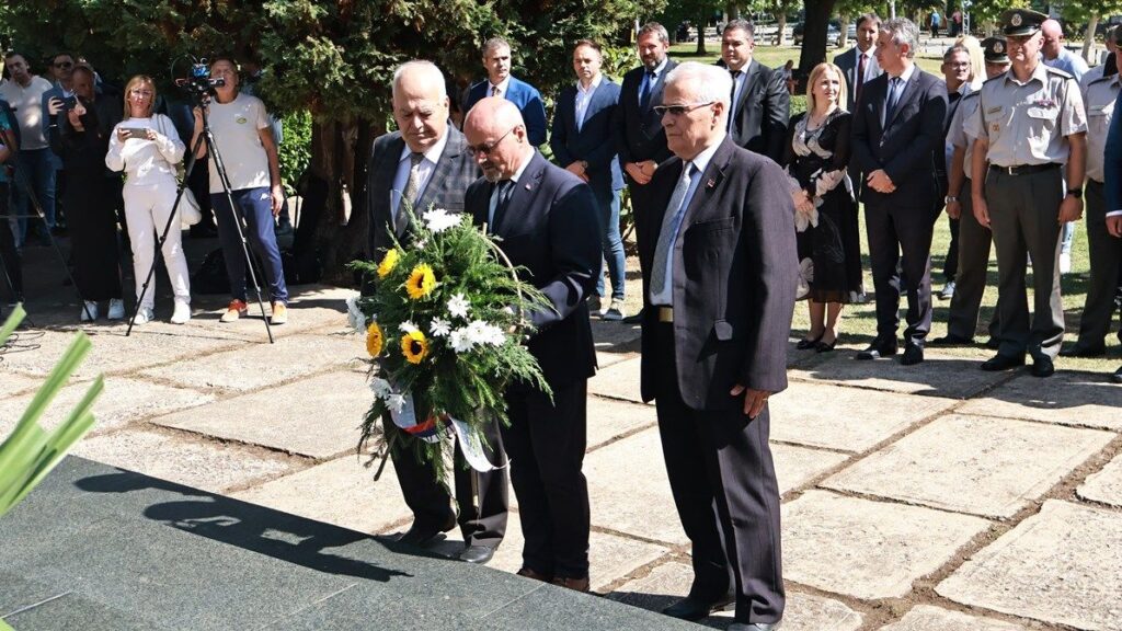 Vranje obeležilo godišnjicu oslobođenja u Drugom svetskom ratu 13 14072 5wdyvPfNB1Dd 1200