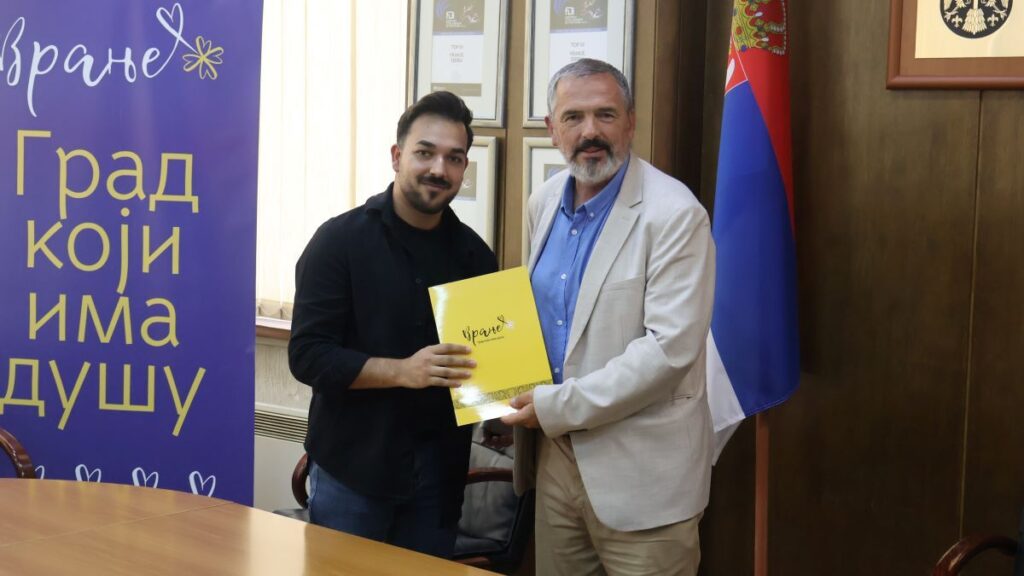 Poklon vaučeri za đake prvake romske nacionalne manjine 4 14088 UAiY9lPh3phV 1200