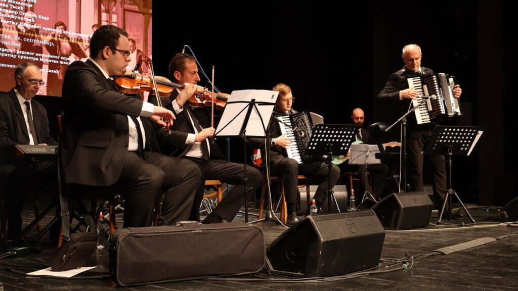 Održano prvo veče festivala ,,Vranjska gradska pesma“ 9 14120 yIVCGbS9DuXu 1200