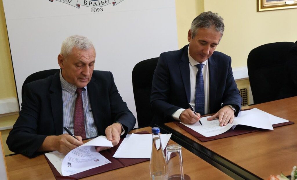 Potpisan Ugovor o finansiranju nabavke opreme za Regionalni inovacioni startap centar u Vranju 4 14122 mDWUgncP20Mr 1200