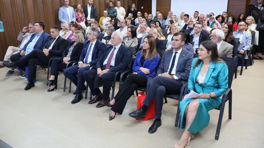 Svečano otvoren Regionalni inovacioni startap centar 3 14123 HAnD8YLMgeTe 1200