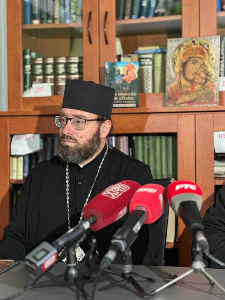 Manastir Tumane: Kupovinom knjige „Ona nikada ne spava – Tumanska krasnica“ pomozite gladnima 4 IMG 20250902 WA0026