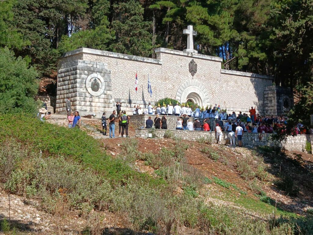 Na Krfu obeleženo sećanje na iskrcavanje i prihvat Srba 1916. godine (FOTO) 3 ae4cb6c4 1963 4191 8633 335bcdef8b2c