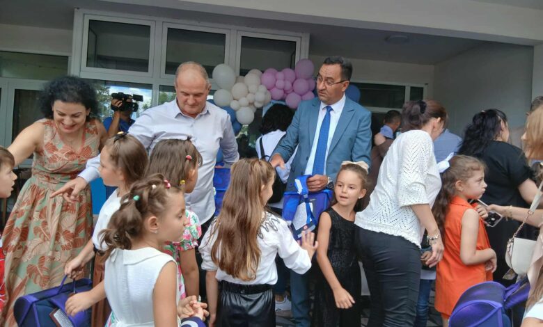 Besplatne đačke torbe i školski pribor za prvake u Bujanovcu i Preševu 1 fa0b5121 e1da 4b0b 8666 01cf10c0ae84