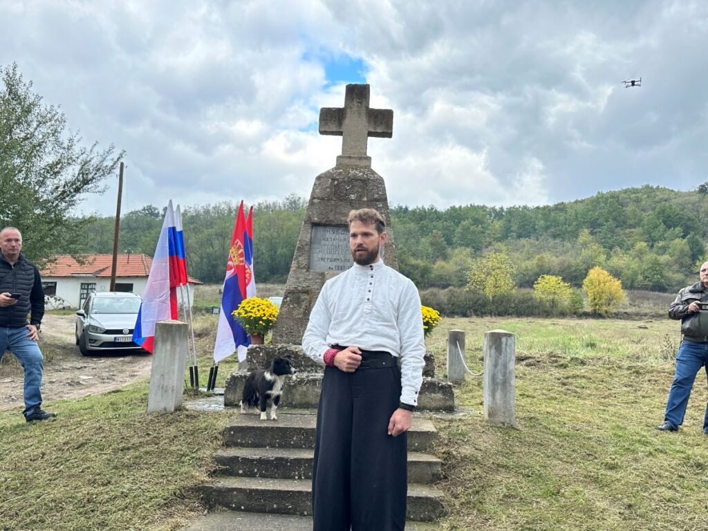 Položeni venci na spomenik ruskim vojnicima Kubanske kozačke vojske u Korbevcu 3 14165 T38IBmuDe2Gq 1200