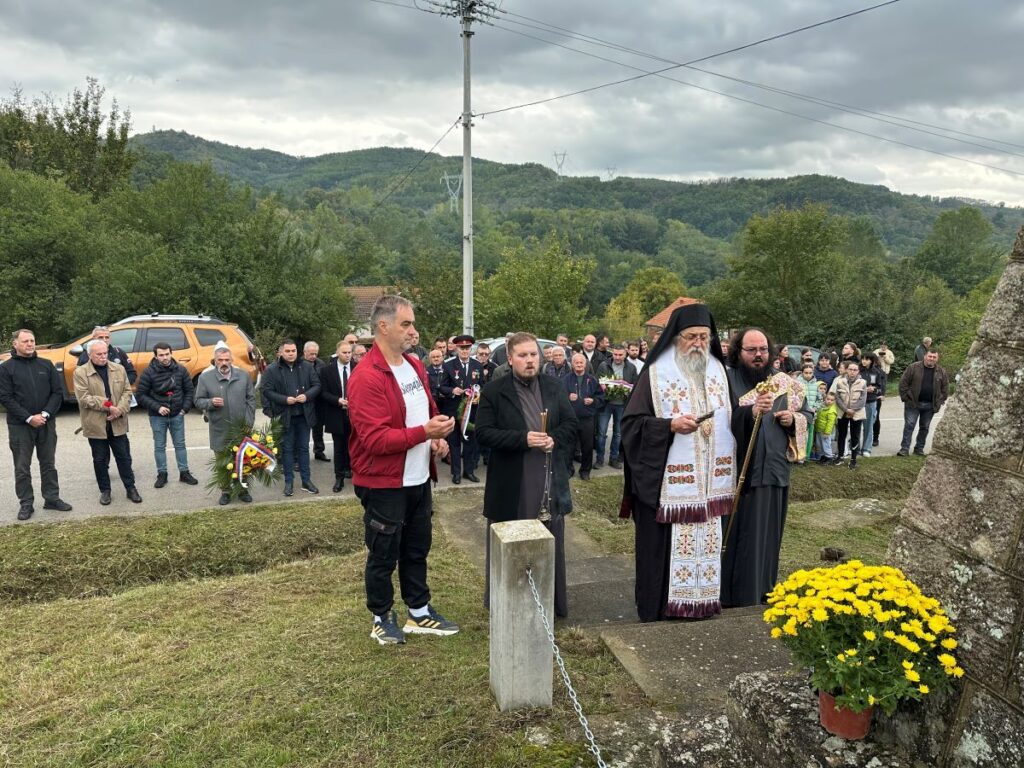 Položeni venci na spomenik ruskim vojnicima Kubanske kozačke vojske u Korbevcu 7 14165 VNbX9kbWw39v 1200