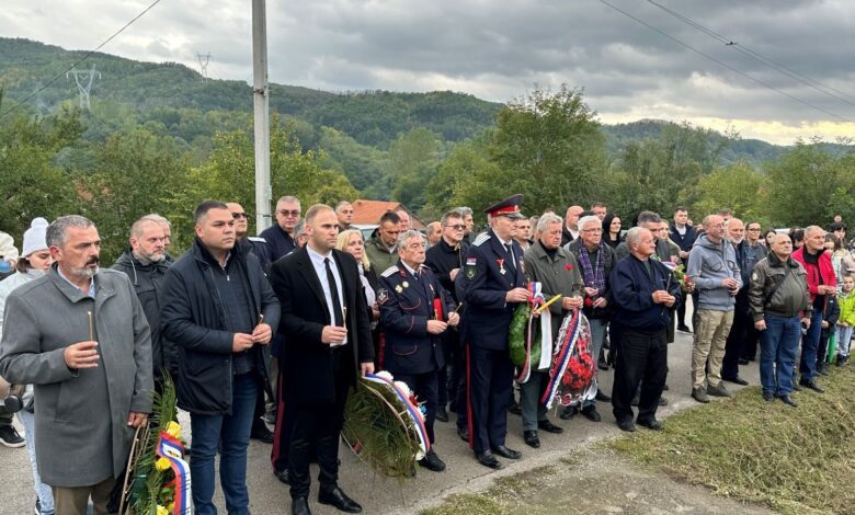 Položeni venci na spomenik ruskim vojnicima Kubanske kozačke vojske u Korbevcu 1 14165 oTJQTYtFTCn2 1200