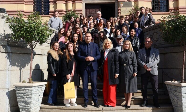 Prijem za učenike i profesore Gimnazije „Federico II di Svevia“ iz Italije 1 14173 QFIOm1exsmkF 1200
