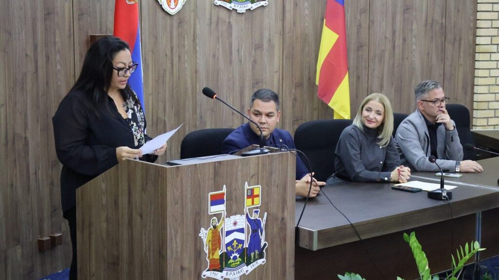 Prijem za učenike i profesore Gimnazije „Federico II di Svevia“ iz Italije 8 14173 uqgmD41bu9hQ 1200