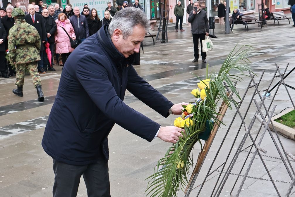 Vranje obeležilo Dan državnosti 4 14377 IfPwNl5QZIdg 1200