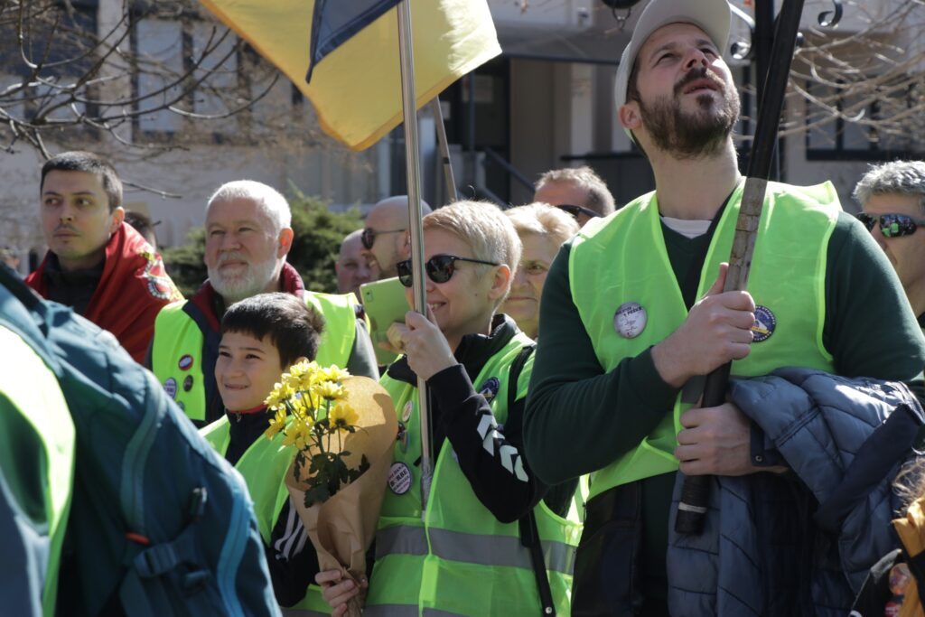 Studenti i građani iz Vranja krenuli u „Pčinjski marš“ do Bujanovca, s njima i glumac Gagi Jovanović 8 643841052 1489583929836080 6832026403093764838 n