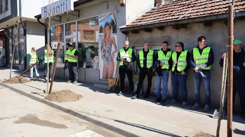 14402 bnhTyE7maFHj 1200