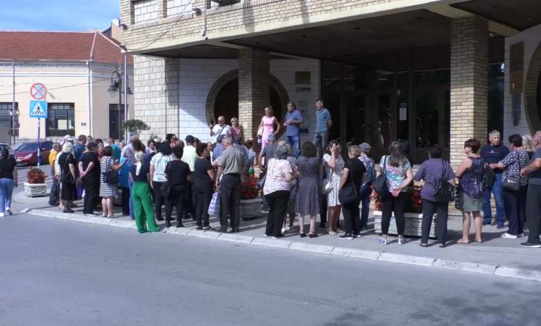 Savez slobodnih sindikata Srbije: Nije postignut dogovor za isplate bivšim radnicima Koštane 1 protestradnicikostane
